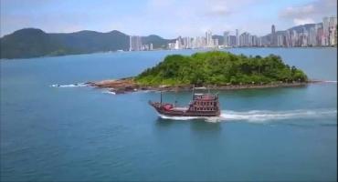 Sobre a ‘Ilha das Cabras’, quinteto de cordas grava vídeo inédito em Balneário Camboriú