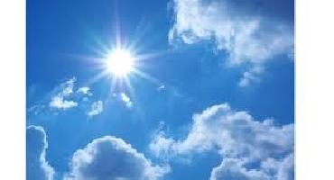 Sol entre nuvens e temperatura em elevação