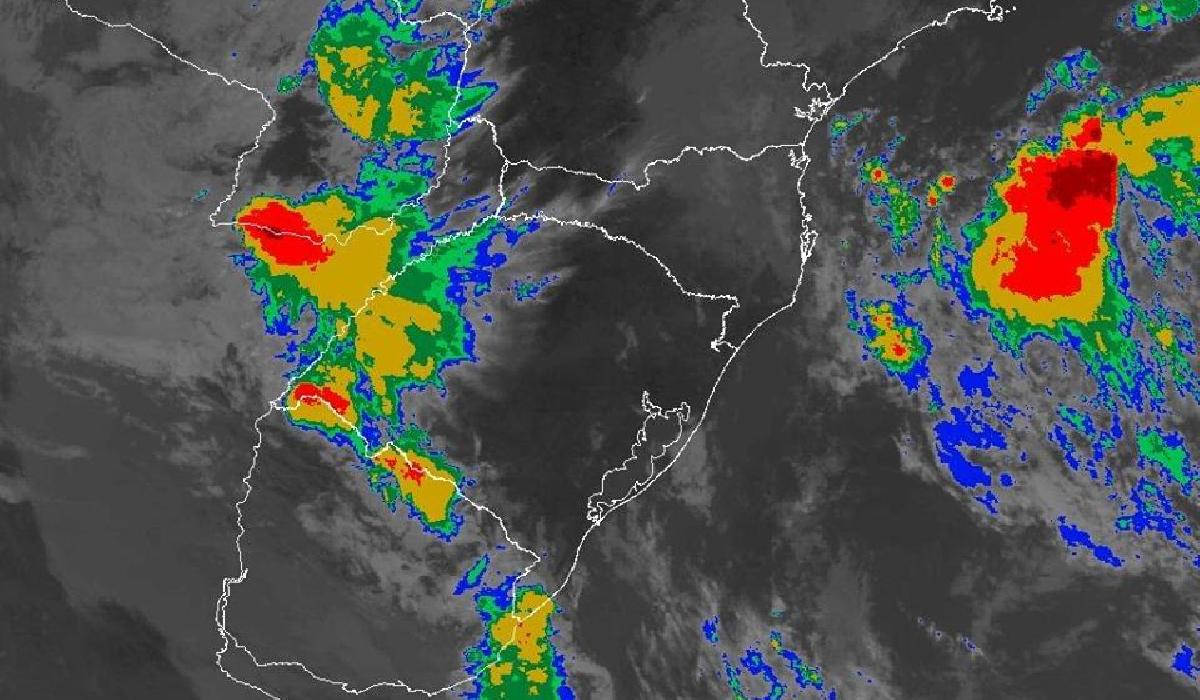 Tempo firme com elevação gradativa nas temperaturas