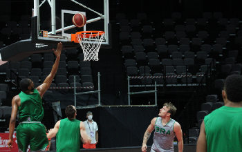 Última chance: Brasil estreia nesta terça no Pré-Olímpico de Basquete