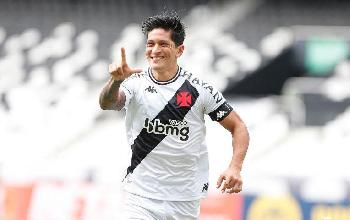 Vasco sai na frente do Botafogo em decisão da Taça Rio