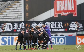 Vasco vence Confiança e chega à 6ª posição na Série B