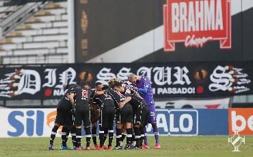 Vasco vence Confiança...